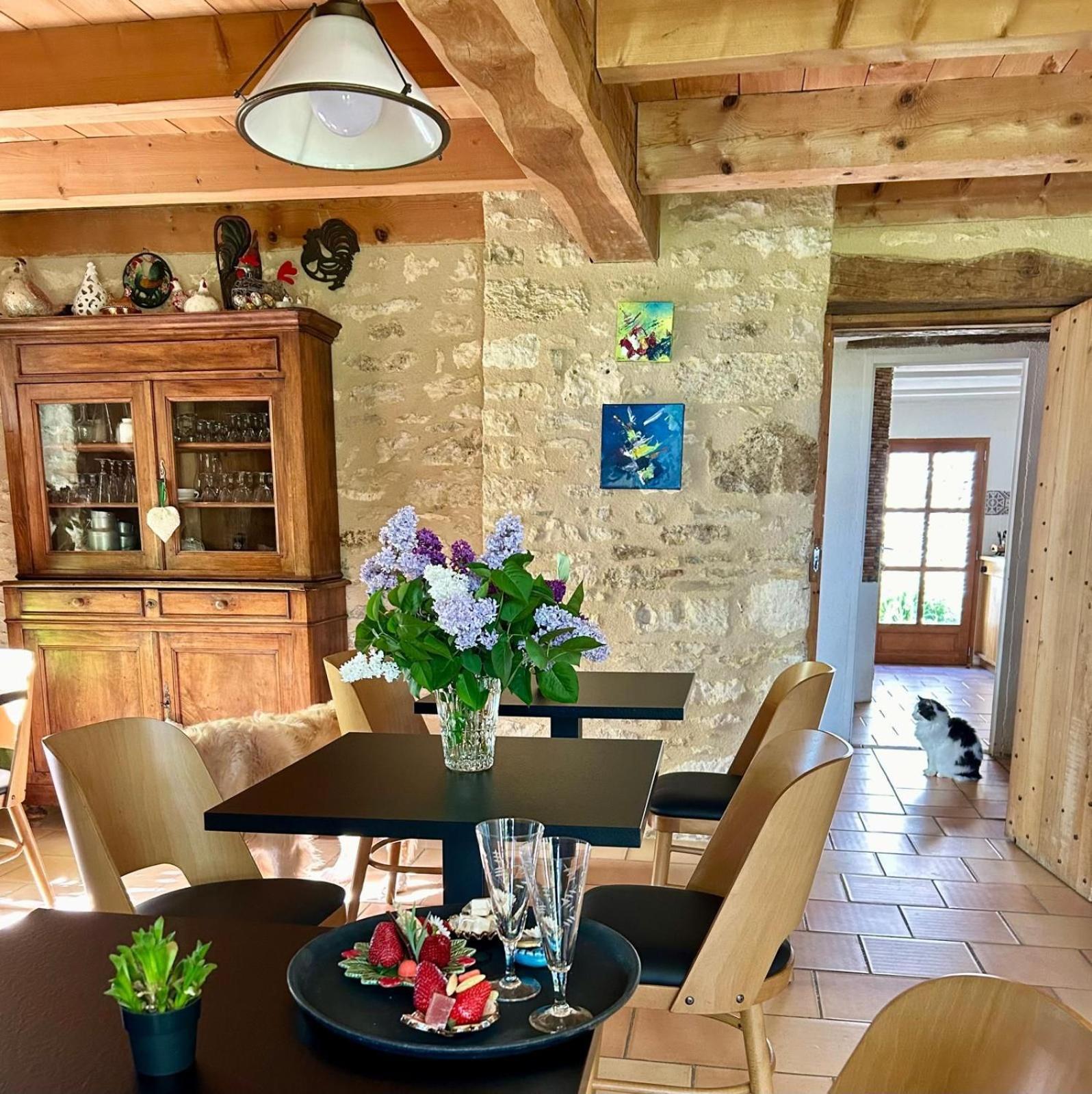 Le Clos Pastel Chambres D'Hotes & Gite Virac Bagian luar foto