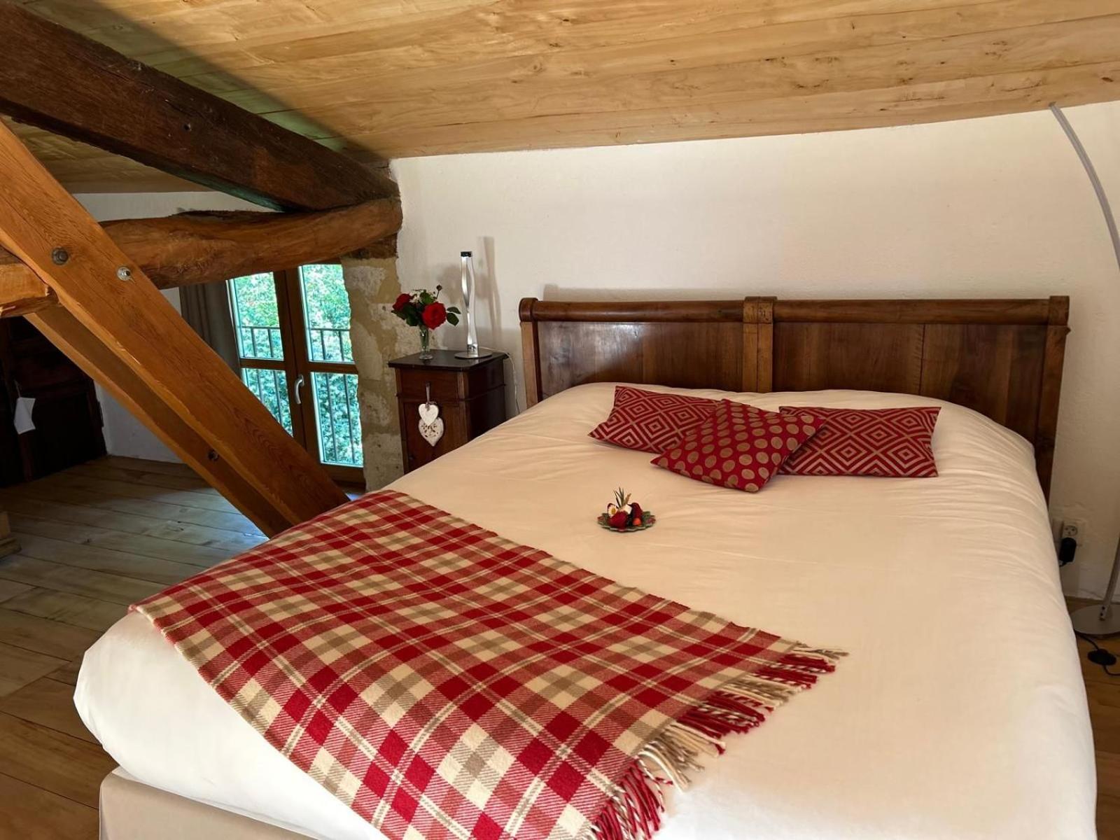 Le Clos Pastel Chambres D'Hotes & Gite Virac Bagian luar foto