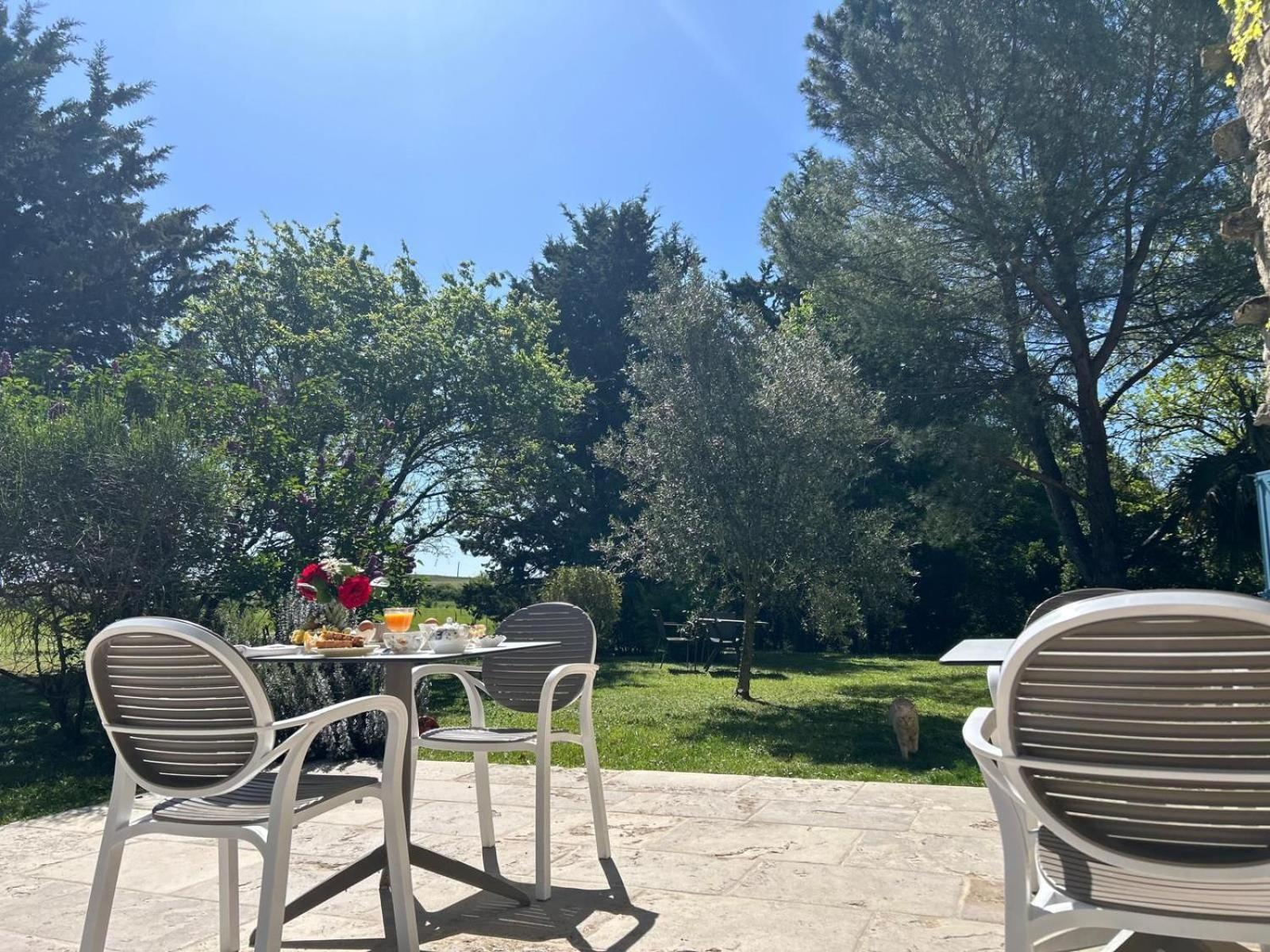 Le Clos Pastel Chambres D'Hotes & Gite Virac Bagian luar foto